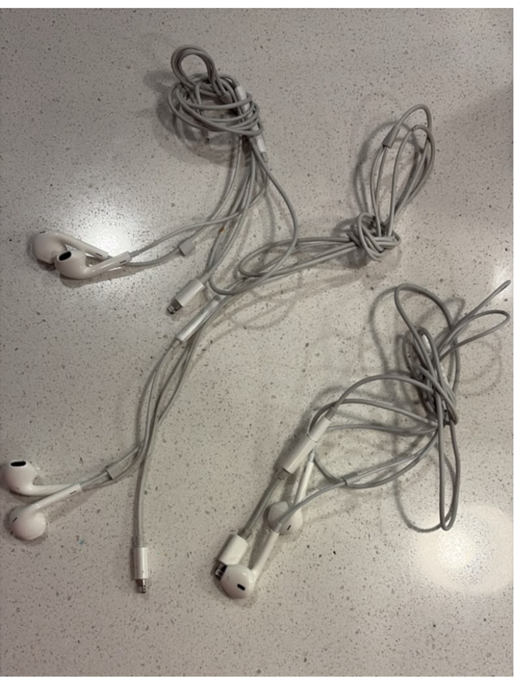 Lot of 3 Wired Earbuds Lightning & 3.5mm Earphones White Tested #N35A